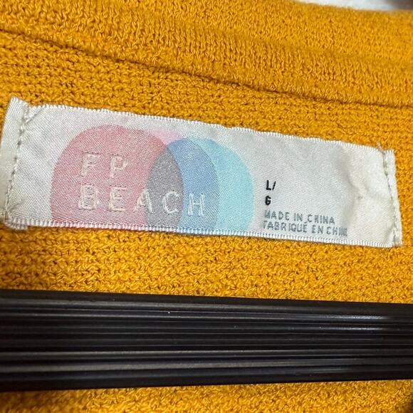 Free People Beach L Fresno Terry Buttoned Golden Pollen Yellow TOP Summer Resort - Picture 6 of 11